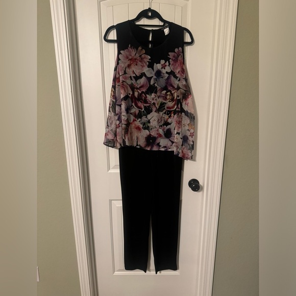 Venus L black jumpsuit with floral overlay - Picture 1 of 8